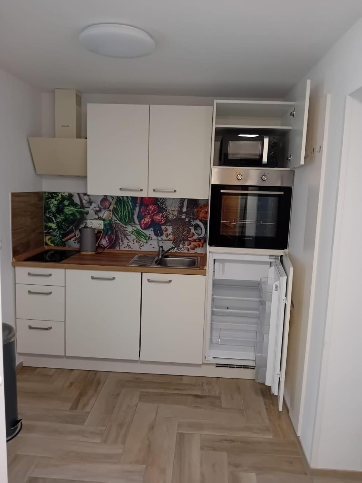 Отель Grosses Haus Цоссен Экстерьер фото